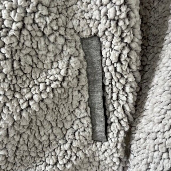 Altar'd State Gray Sherpa Popover 1/4 Zip Hoodie Size Small - Picture 5 of 7